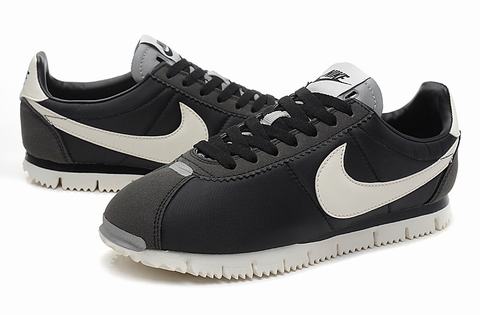 nike cortez nylon noir pas cher nike cortez nylon noir pas cher